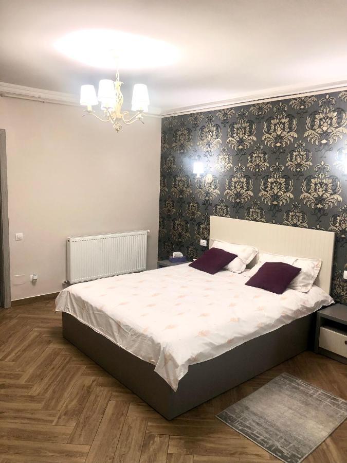 Holiday Apartments Галац Экстерьер фото